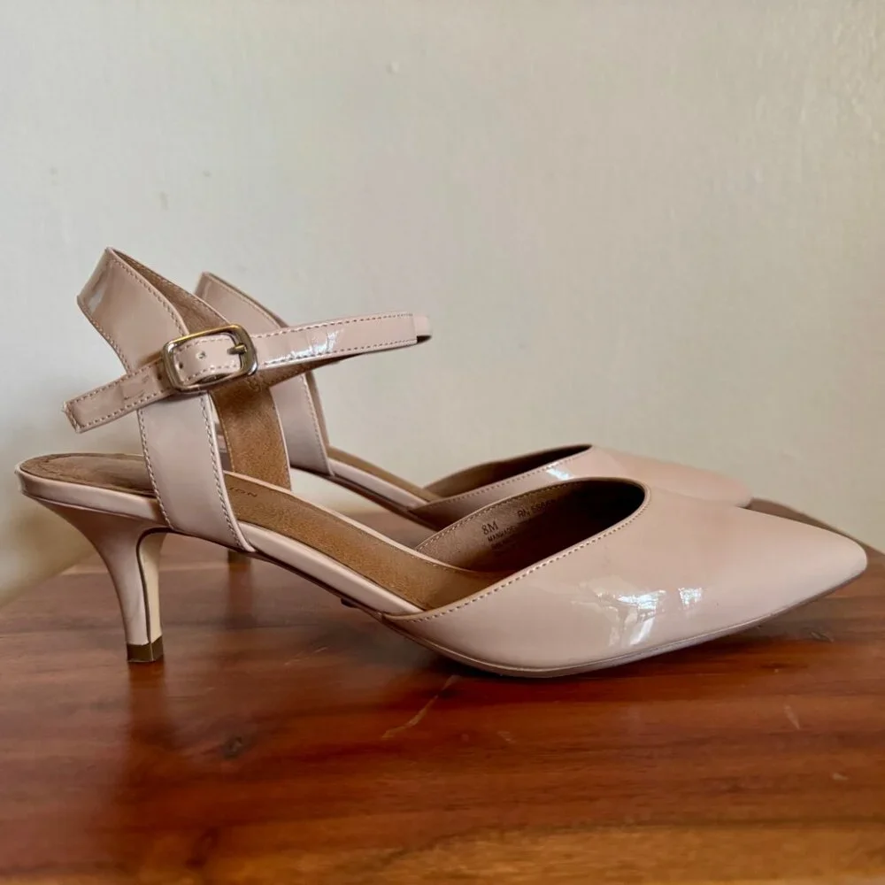 14th & Union Cream Patent Leather Pointed Toe Kitten Heel Slingback Heels 8M